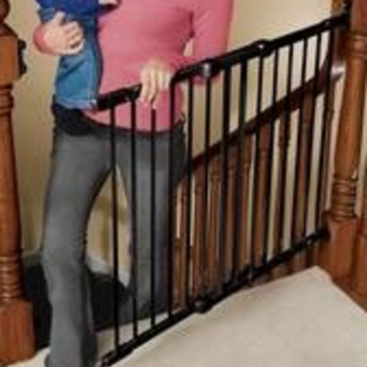 KIDCO - Puerta de Seguridad  en Angulo (71,1cm - 107,9cm)