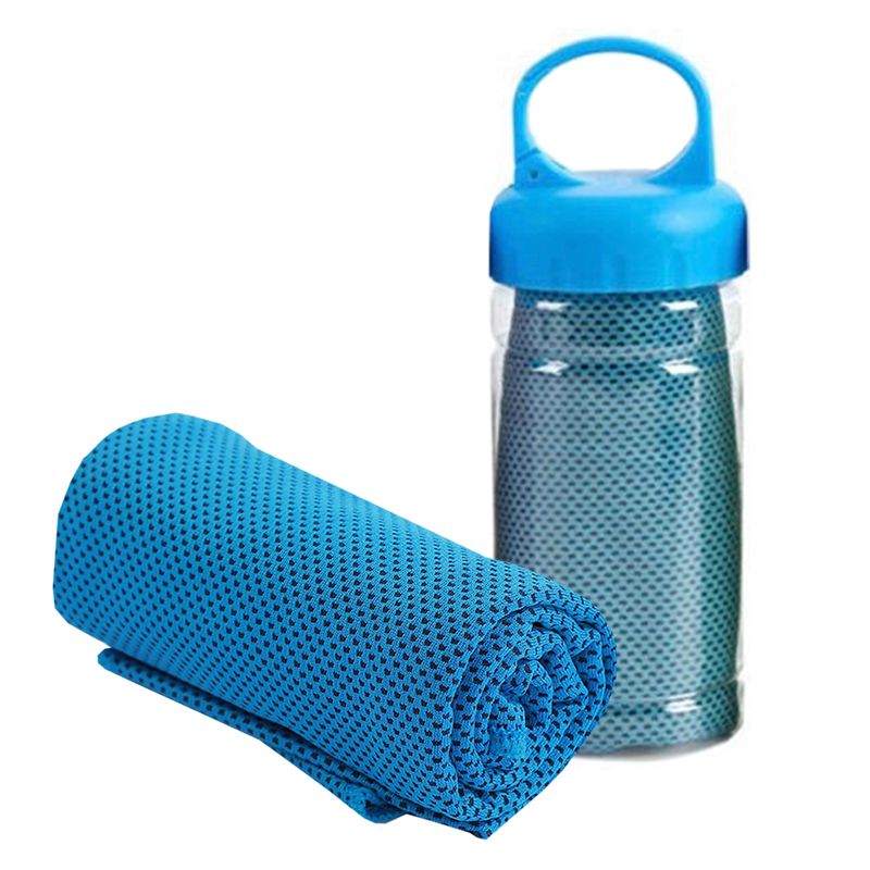 RUTTA - Toalla Refrescante con Botella de Plástico Celeste