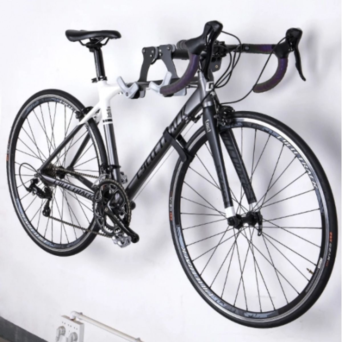 +FIT HOMEGYM PLUSFIT CL - SOPORTE PARED BICICLETAS HORIZONTAL AJUSTABLE HASTA 25KG