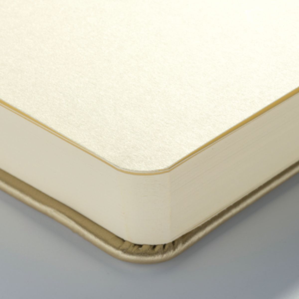 ART CREATION - Libreta Art Creation Dorada 12x12cm 140gr 80hjas.