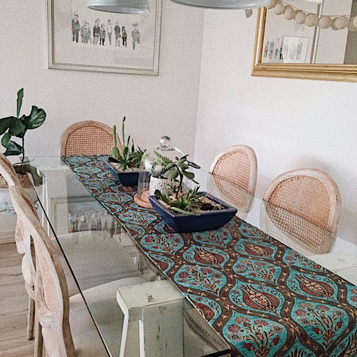 TURKUAZ - Camino de mesa 2 m Tulipanes turquesa