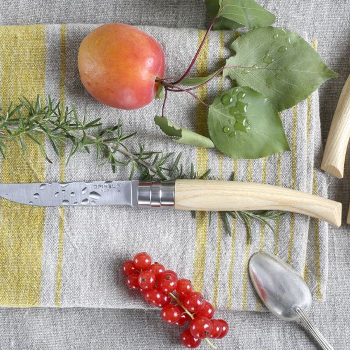 OPINEL - Cuchillos Opinel Table Chic fresno - Crema