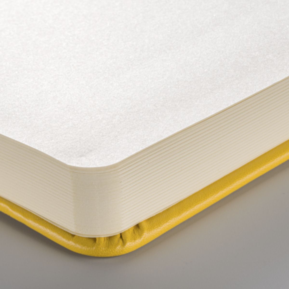 ART CREATION - Libreta Art Creation Amarillo Dorado 9x14cm 140gr 80hjas.