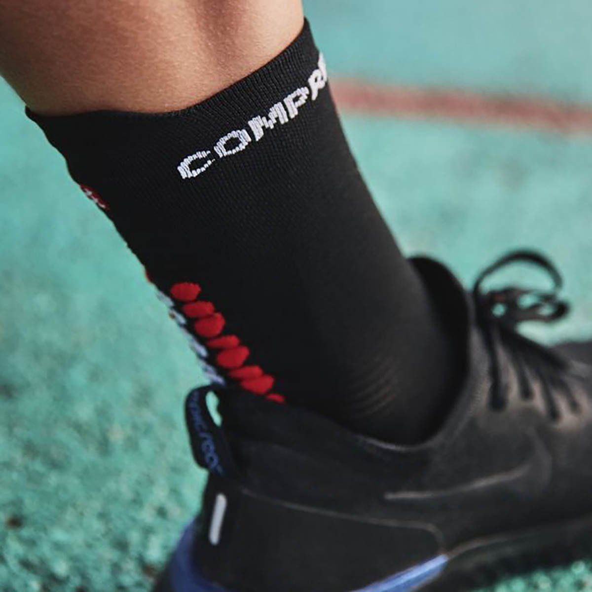 COMPRESSPORT - Calcetín Pro Racing V4.0 Runhigh Negro Compressport