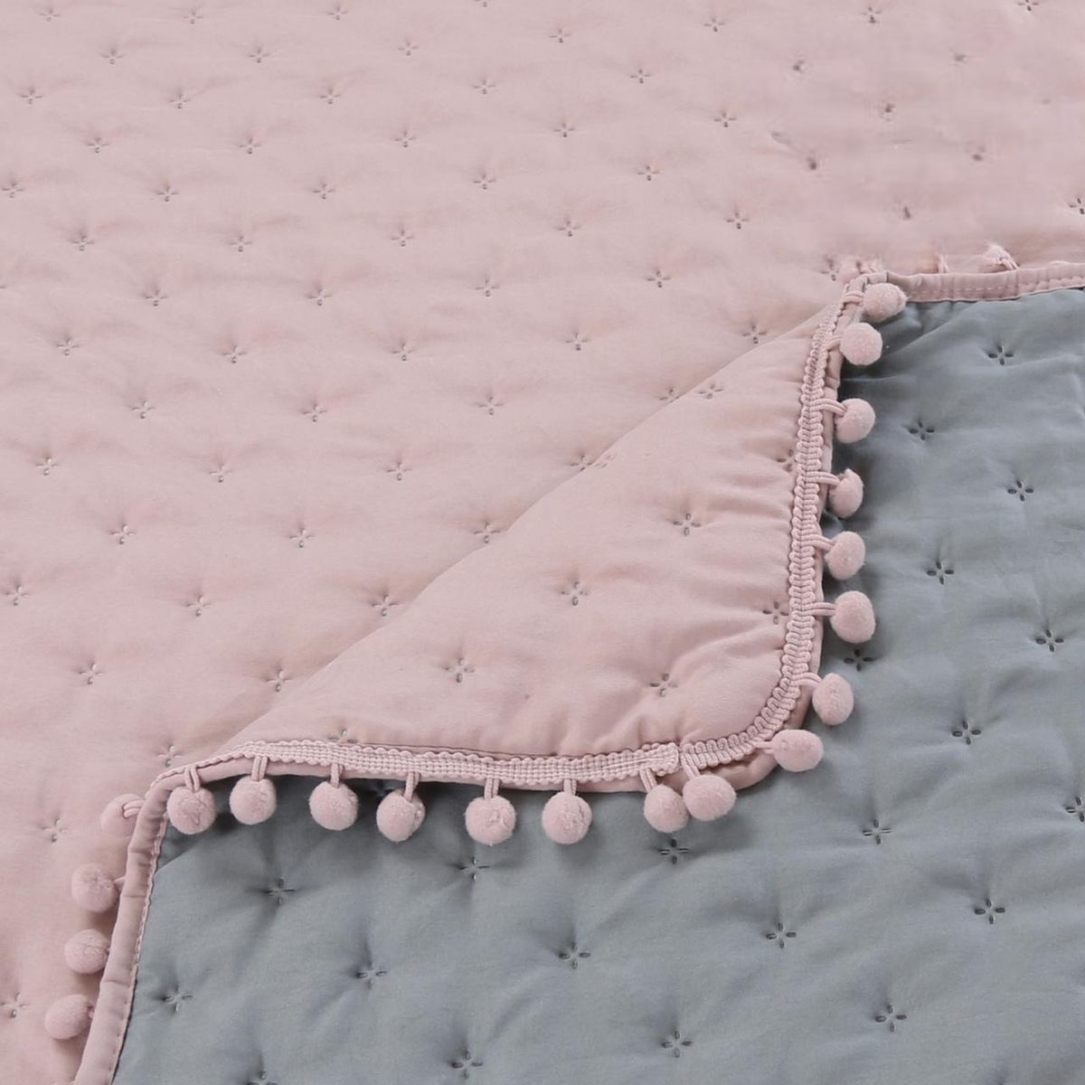 GENERICO - Cubrecama de Algodon pompón 1.5 plazas Rosado.