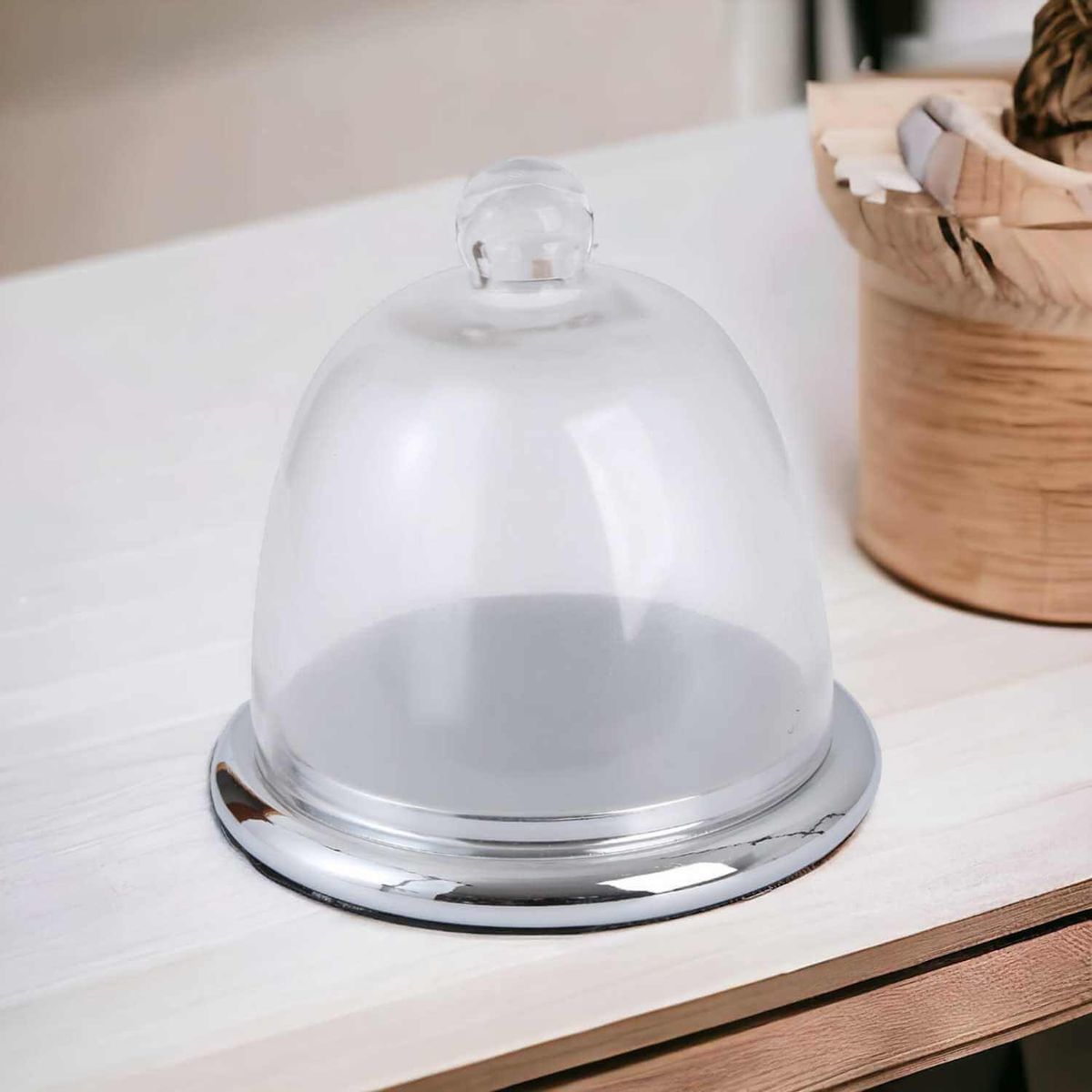 HOME ESSENTIALS - Domo con base plateada de 18 cm