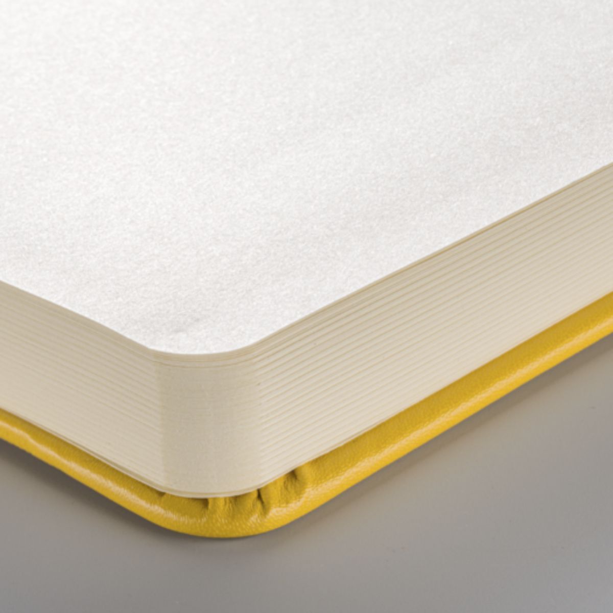 ART CREATION - Libreta Art Creation Amarillo Dorado 13x21cm 140gr 80hjas.