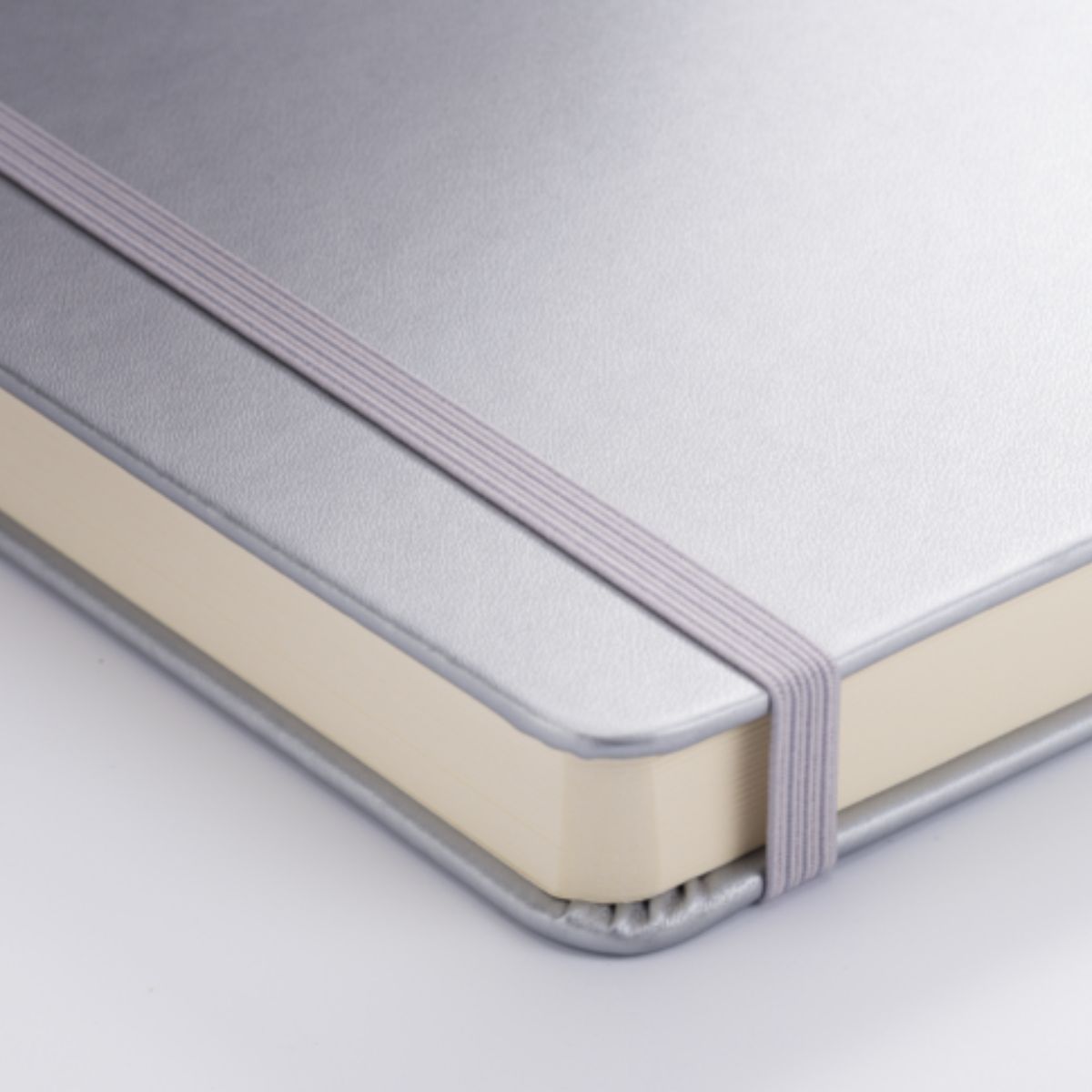 ART CREATION - Libreta Art Creation Plateada 21x30cm 140gr 80hjas.