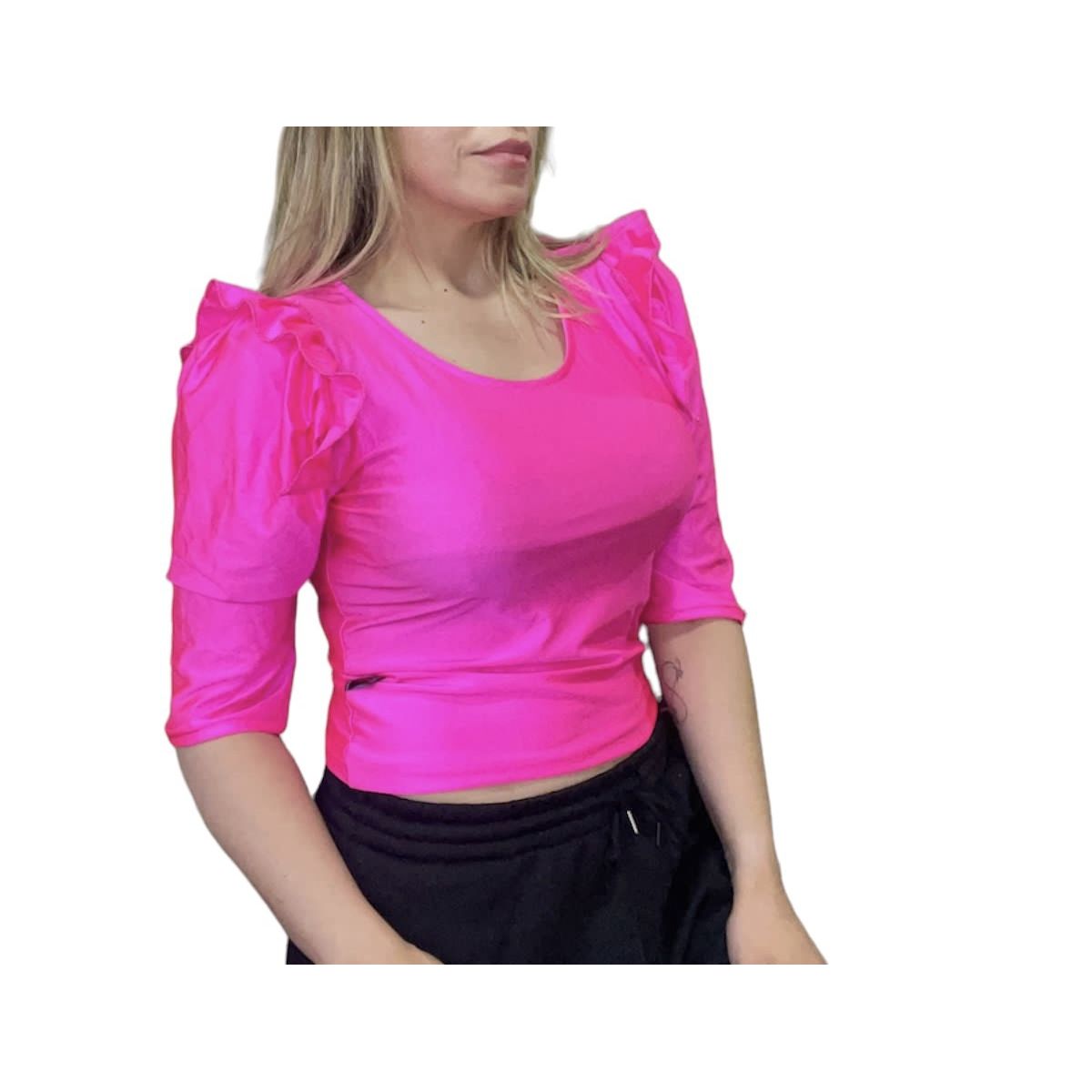 RHONCUS - Polera Vuelitos en sus hombros