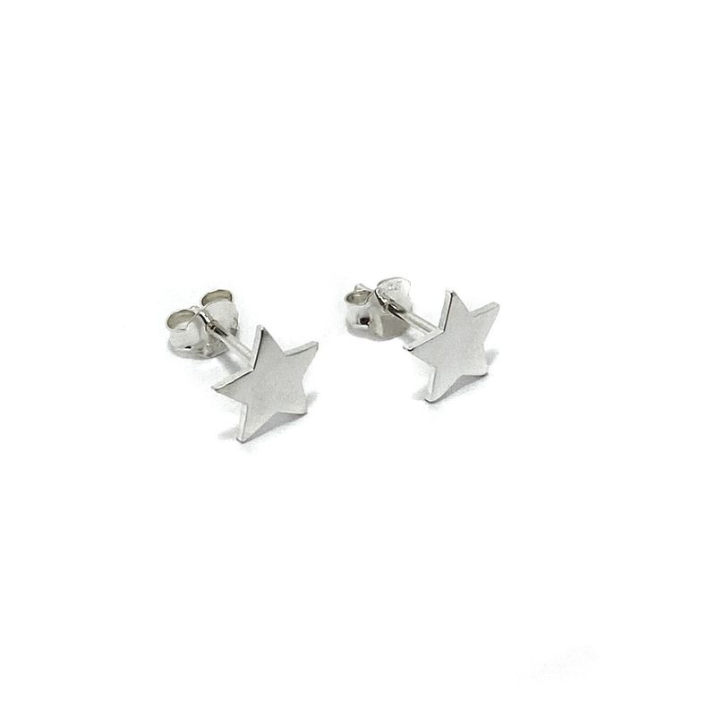 ANDREA COGGIOLA JOYAS - Aros Estrellas 8mm Plata Fina 925