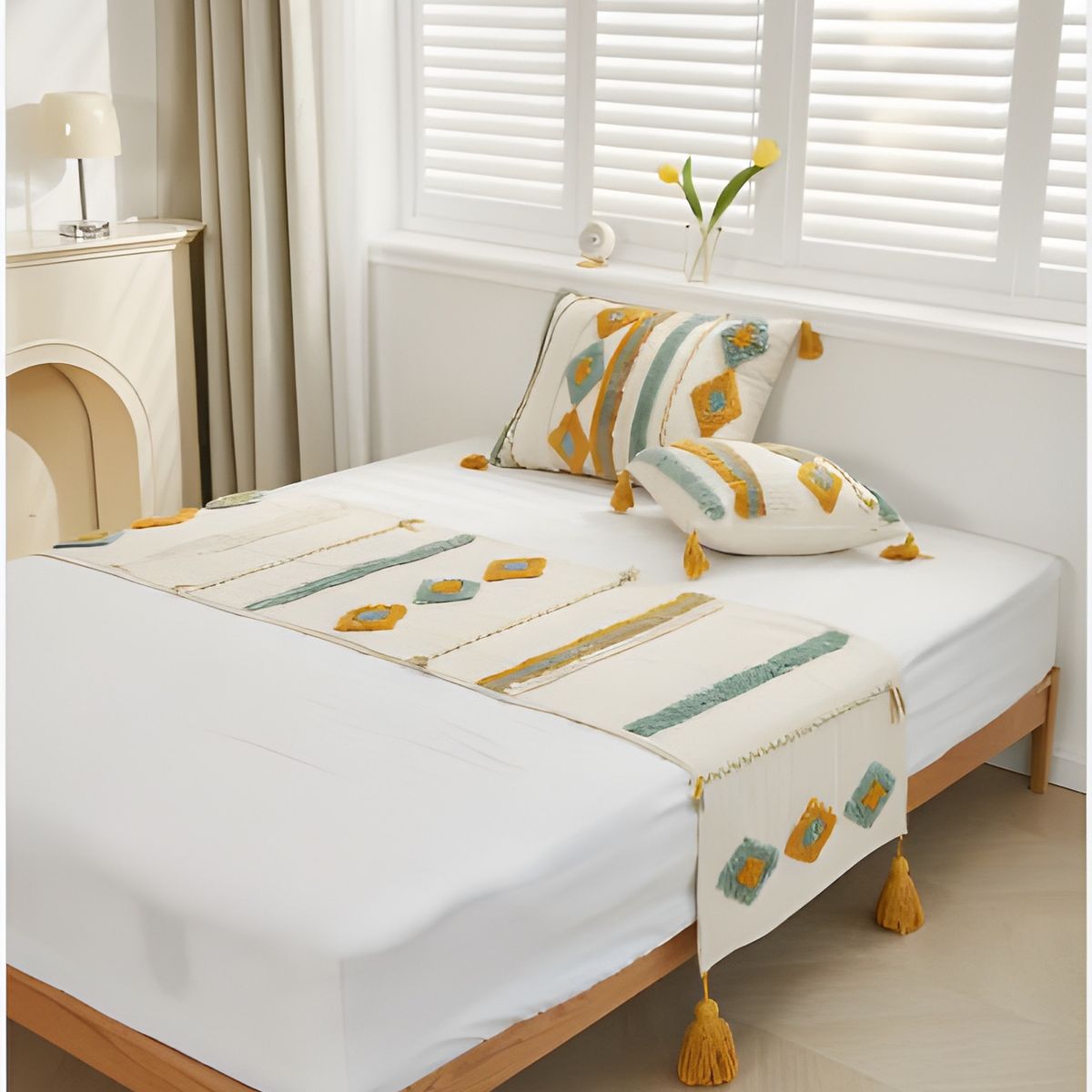 DEKOHOME - Piecera cama material algodón con borlas