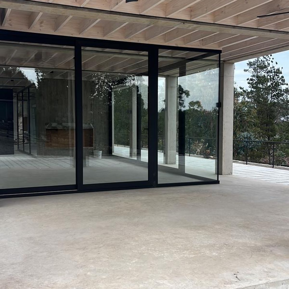 PRIMATERM - Ventilador de Techo Boston Negro 52” PRIMATERM