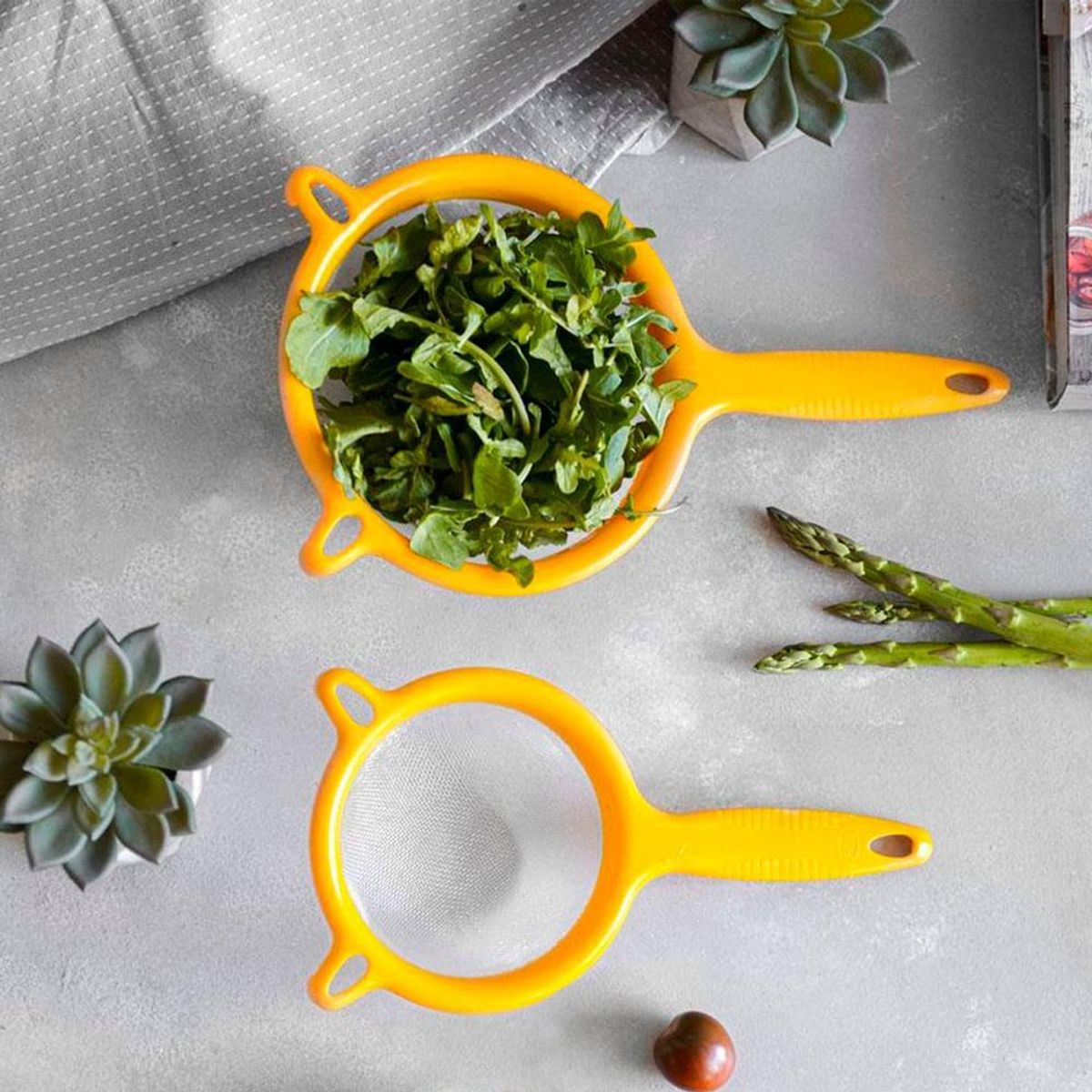 IMAHE - COLADOR PLÁSTICO 18 CM -CLÁSICA