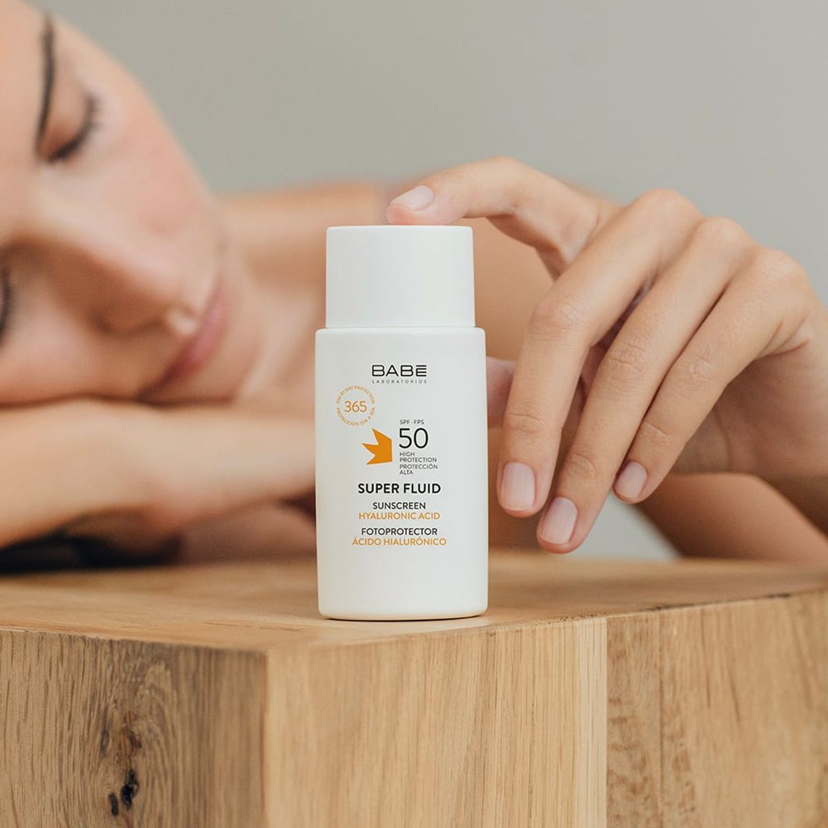 LABORATORIOS BABE - Fotoprotector Superfluid SPF 50 Sin Color