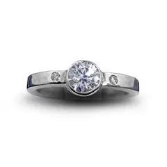 BENNAV ORFEBRES - Anillo Plata 950 cristal central y lateral
