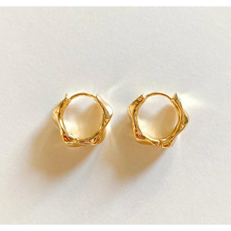EL BAZAR DE ELLA - Par de aros argollas bañados en oro