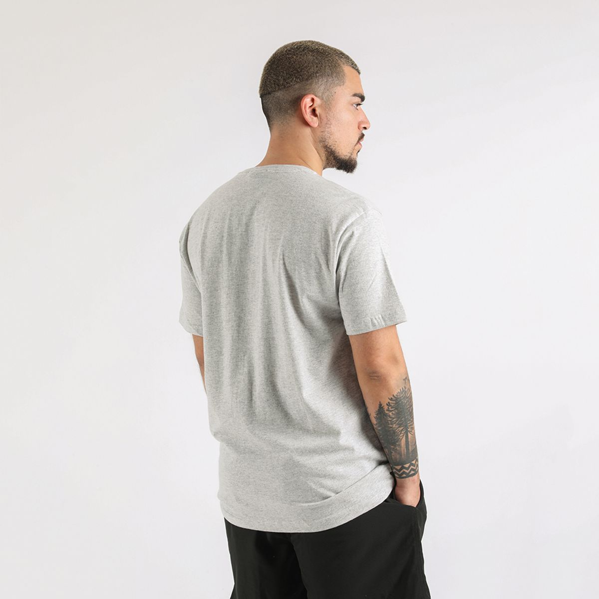 GANGSTER - Polera Mc Básica Santa Teresa Gris Gangster