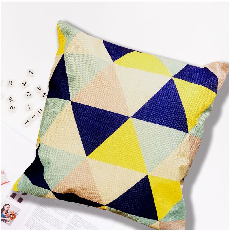 LIVING MARKET - Cojín Triángulos Living Market 45x45