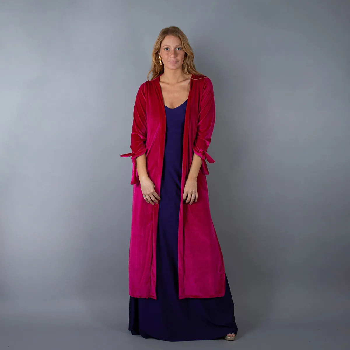 MARIA PASKARO - Tapado Kimono Largo Verona Fucsia Terciopelo  Maria Paskaro - Fucsia