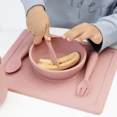 EZPZ - Set de Cubiertos Happy Rosado