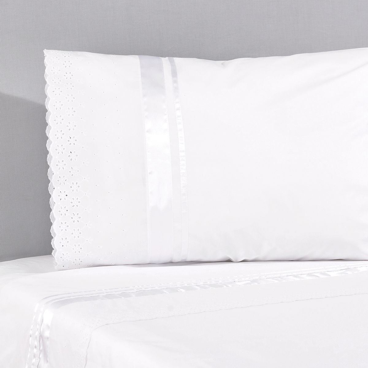 NINA HERRERA - Sábana Broderie Blanco 220 Hilos King