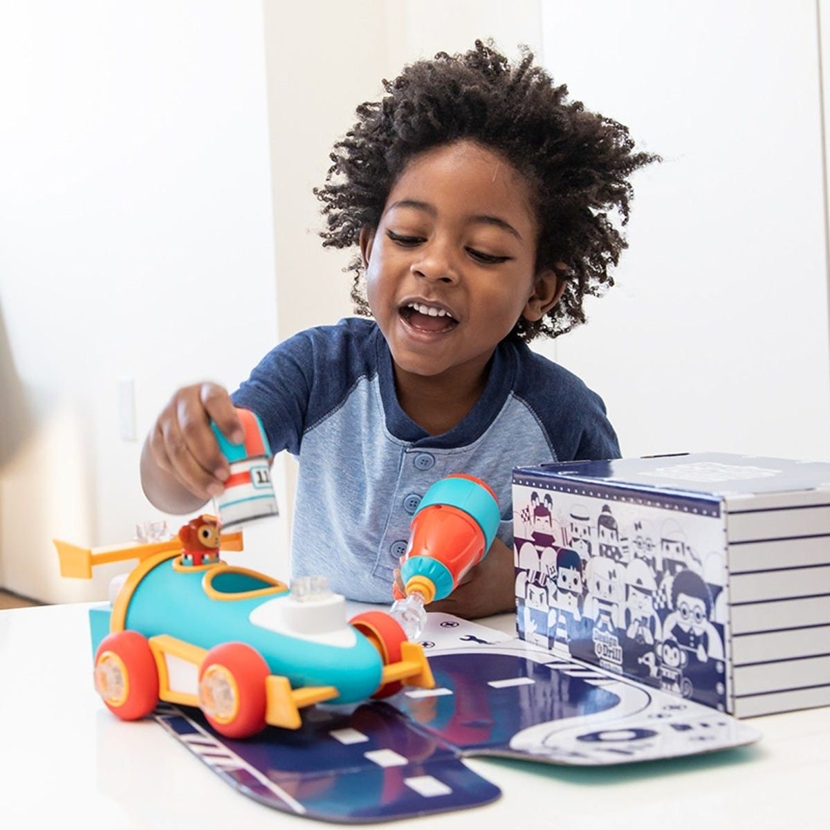 LEARNING RESOURCES - AUTO DE CARRERAS DISEÑA Y ATORNILLA