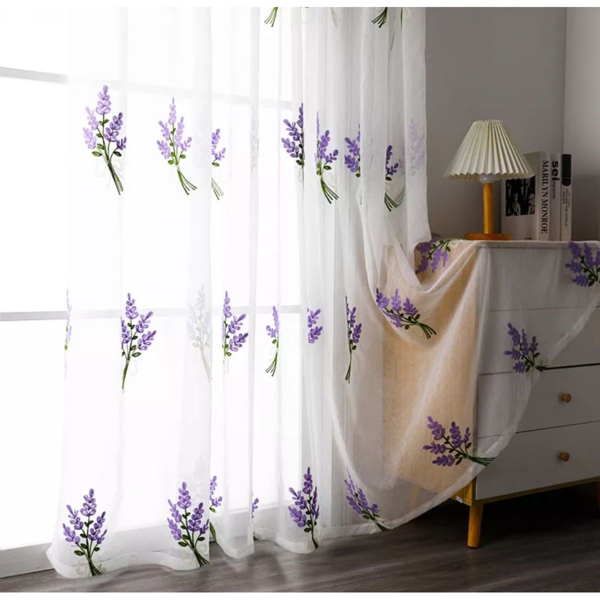 GENERICO - Visillos Bordado con ramitas moradas incluye dos paños