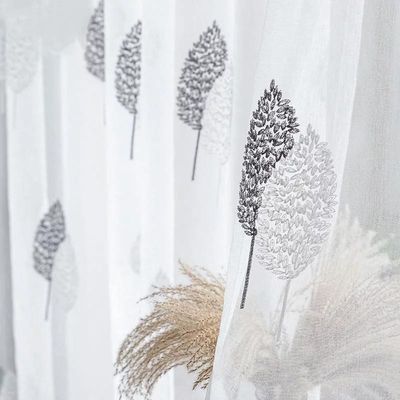 Imagen 2 del producto Visillos gris Flores bordadas pack dos paños