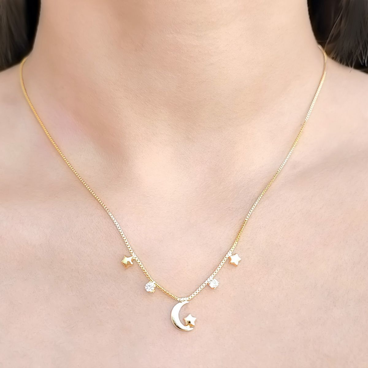 COGGIOLA - Collar Luna 3 Estrellas Circón Enchapado Oro 18K