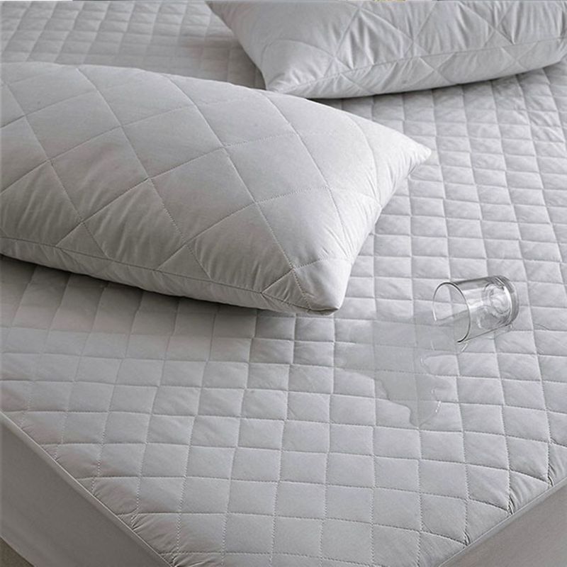 GENERICO - CUBRE COLCHON IMPERMEABLE 140X200+35CM.