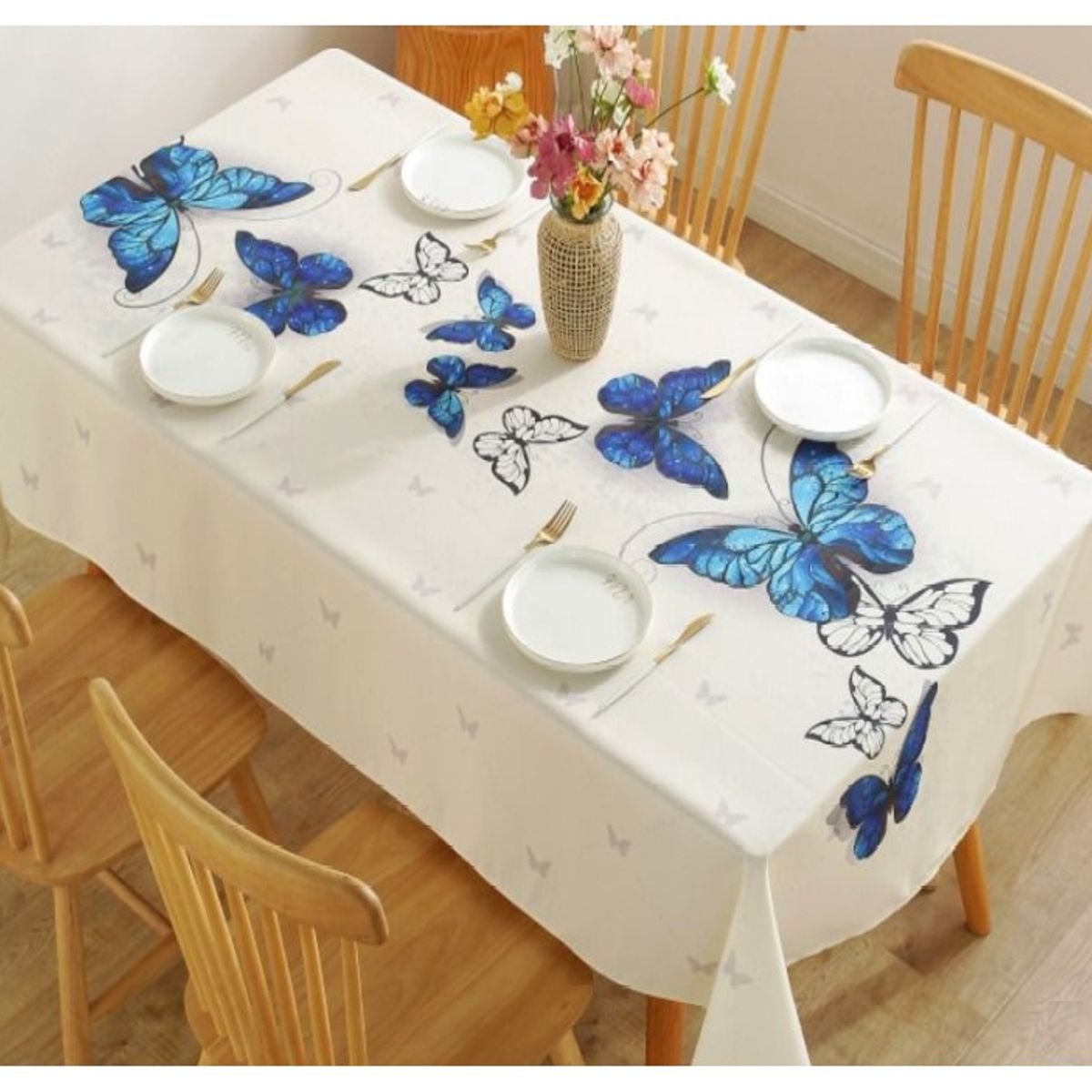 GENERICO - Mantel Antimanchas Mod. Mariposas Azules 140 X 220 Cm Rectangular