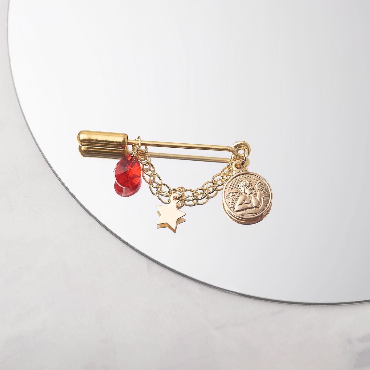 BY LAS CAYETANAS - Pin de protección en Oro18k Angel de la Guarda Estrella y Cristal