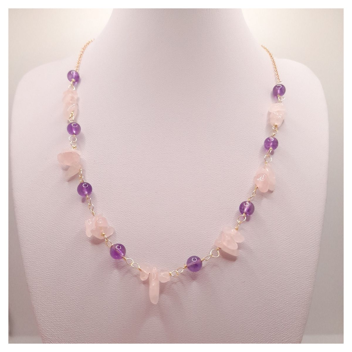 CAT JOYAS - Collar cuarzo rosa con amatistas baño oro