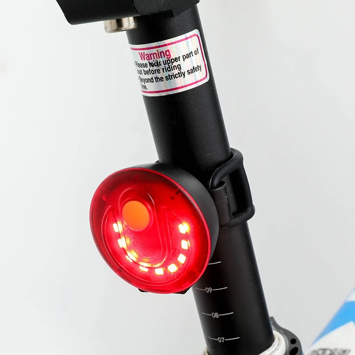DEFENSOR FOREVER - Luz Trasera Recargable De Bicicleta