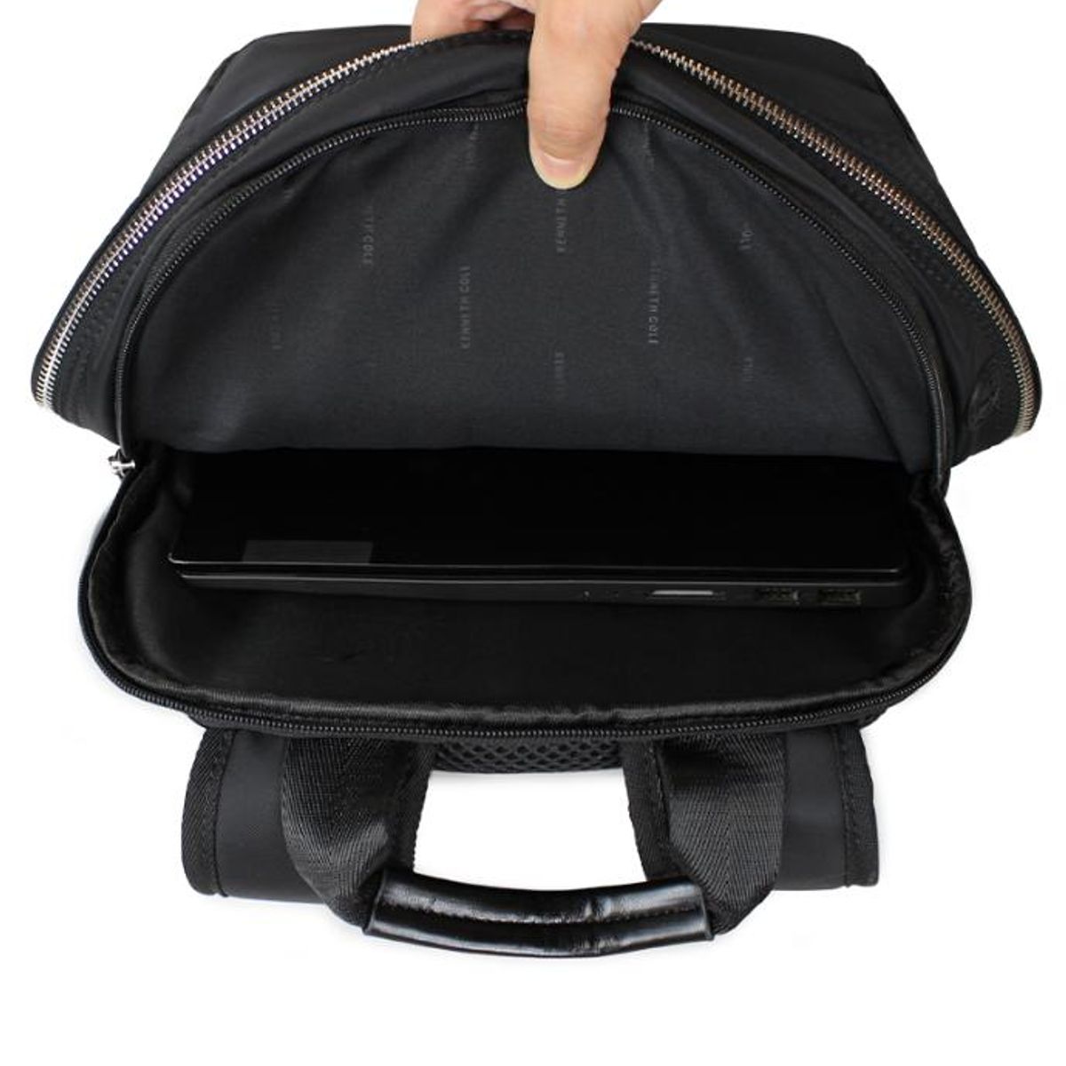 KENNETH COLE - Mochila con porta notebook Turin negra KENNETH COLE