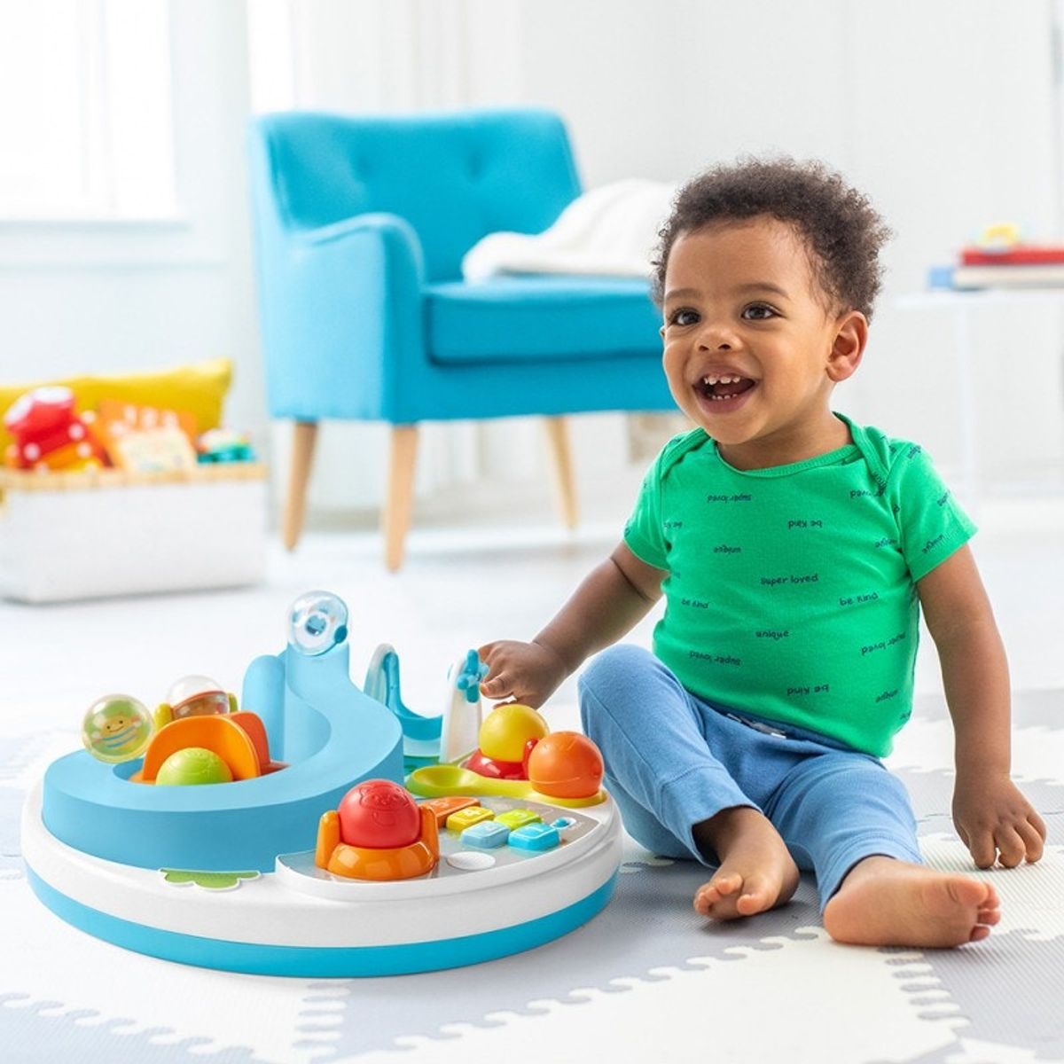 SKIP HOP - Mesa de Actividades SKIP HOP LetS Roll