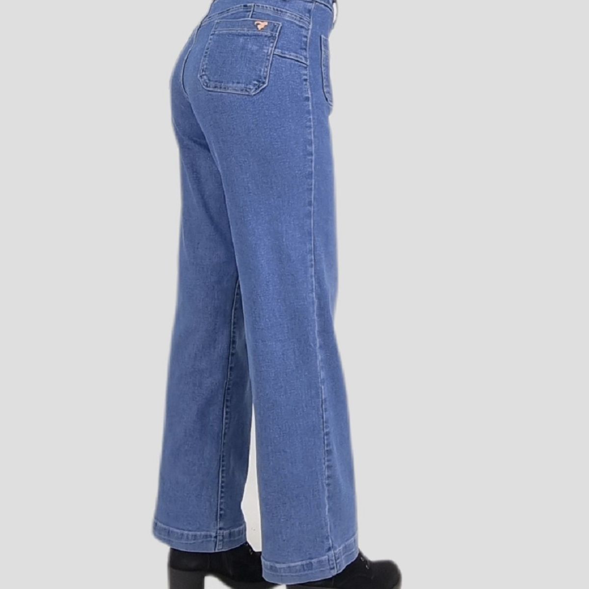 TENTATION - Jeans Wide Leg Tiro Alto Bolsillo Parche