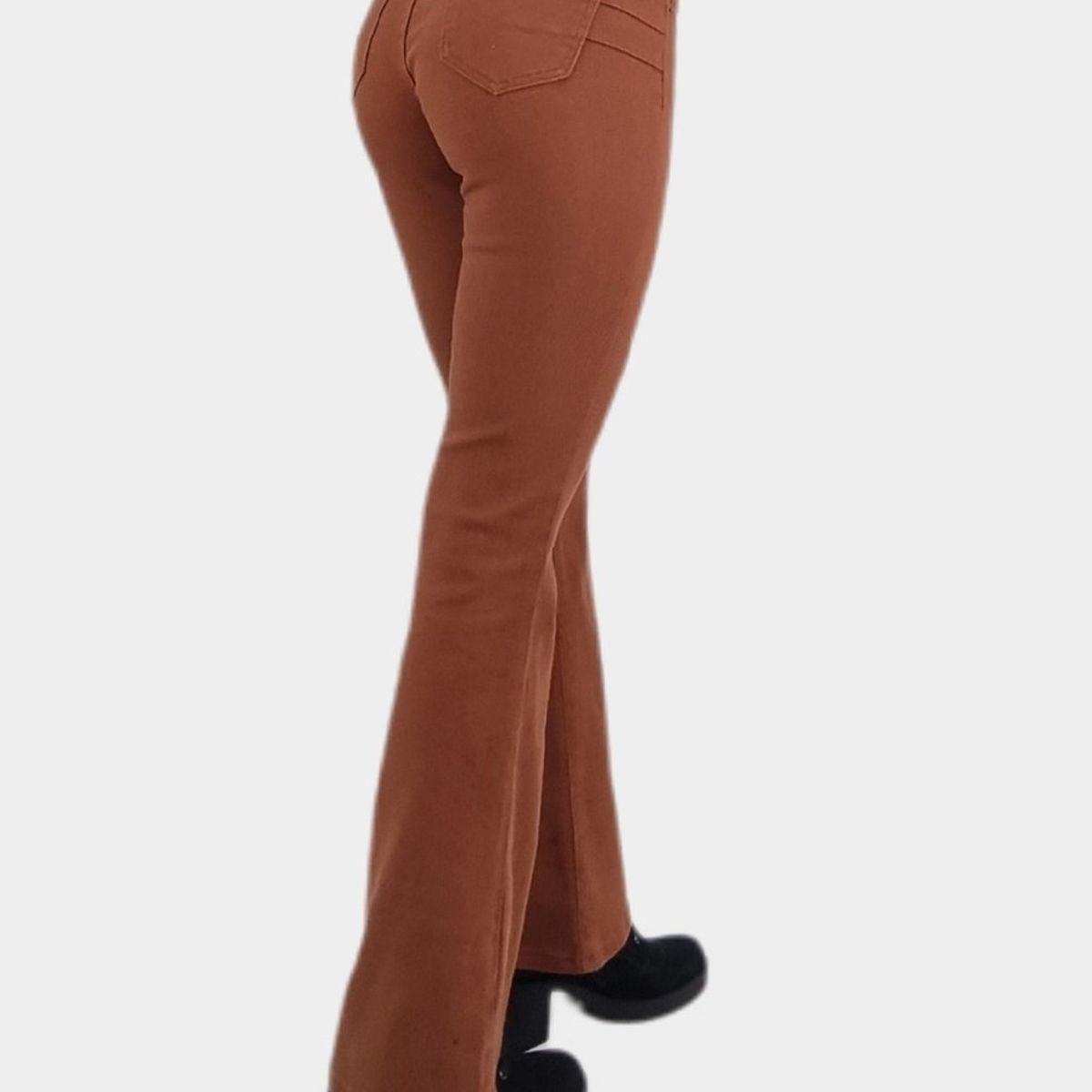 TENTATION - Jeans Flare Bottom Tiro Alto Marron