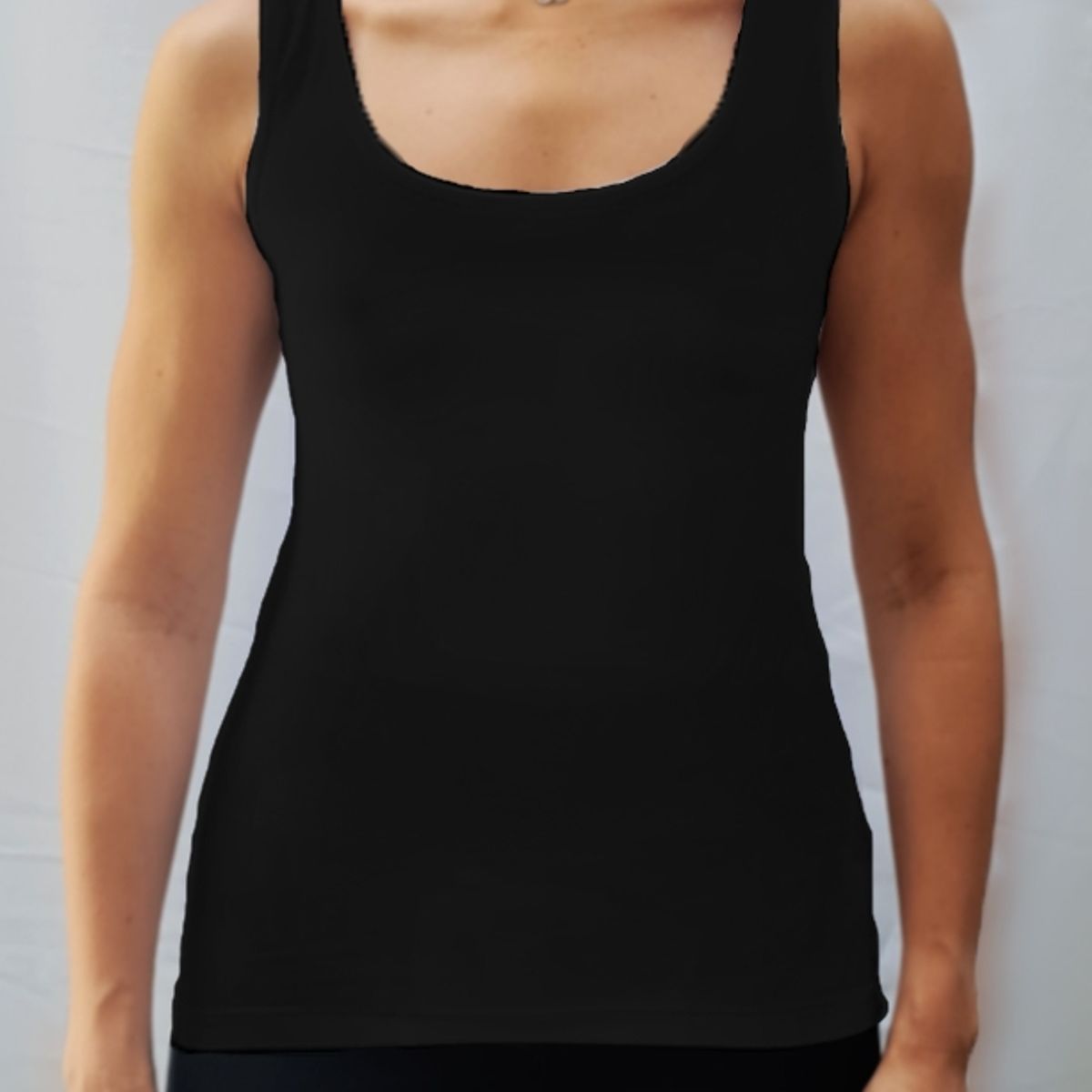 HANANEEL - Camiseta Gina Sin Manga