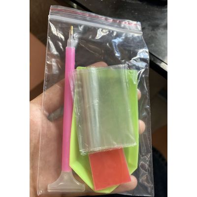 Imagen 2 del producto Bordado Pintura Diamante - París En Rosa 30x40 Punto Cruz