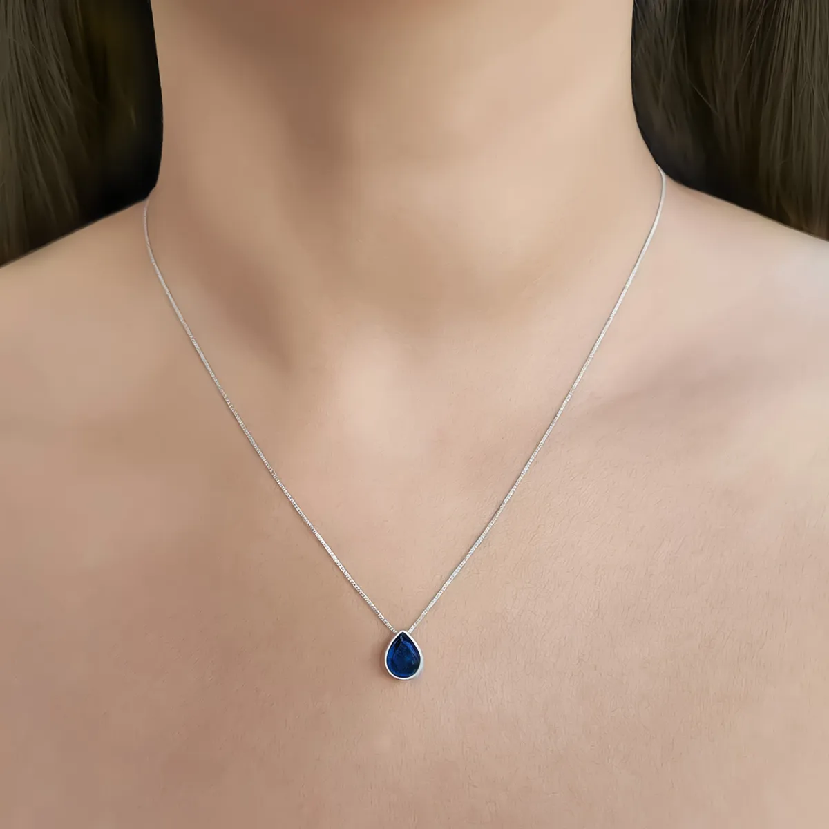 ANDREA COGGIOLA JOYAS - Collar Punto De Luz Gota Azul 45cm Plata Fina 925