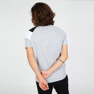 Imagen 2 del producto - Polera Essentiels