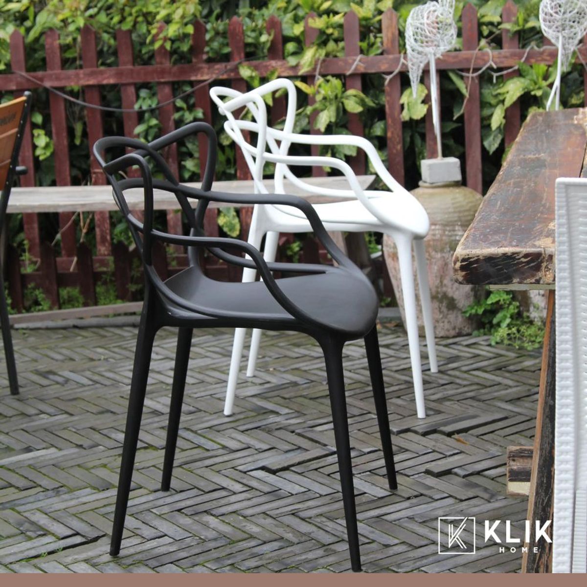 KLIK - Pack de 4 sillas de terraza o comedor Master - Negras KLIK