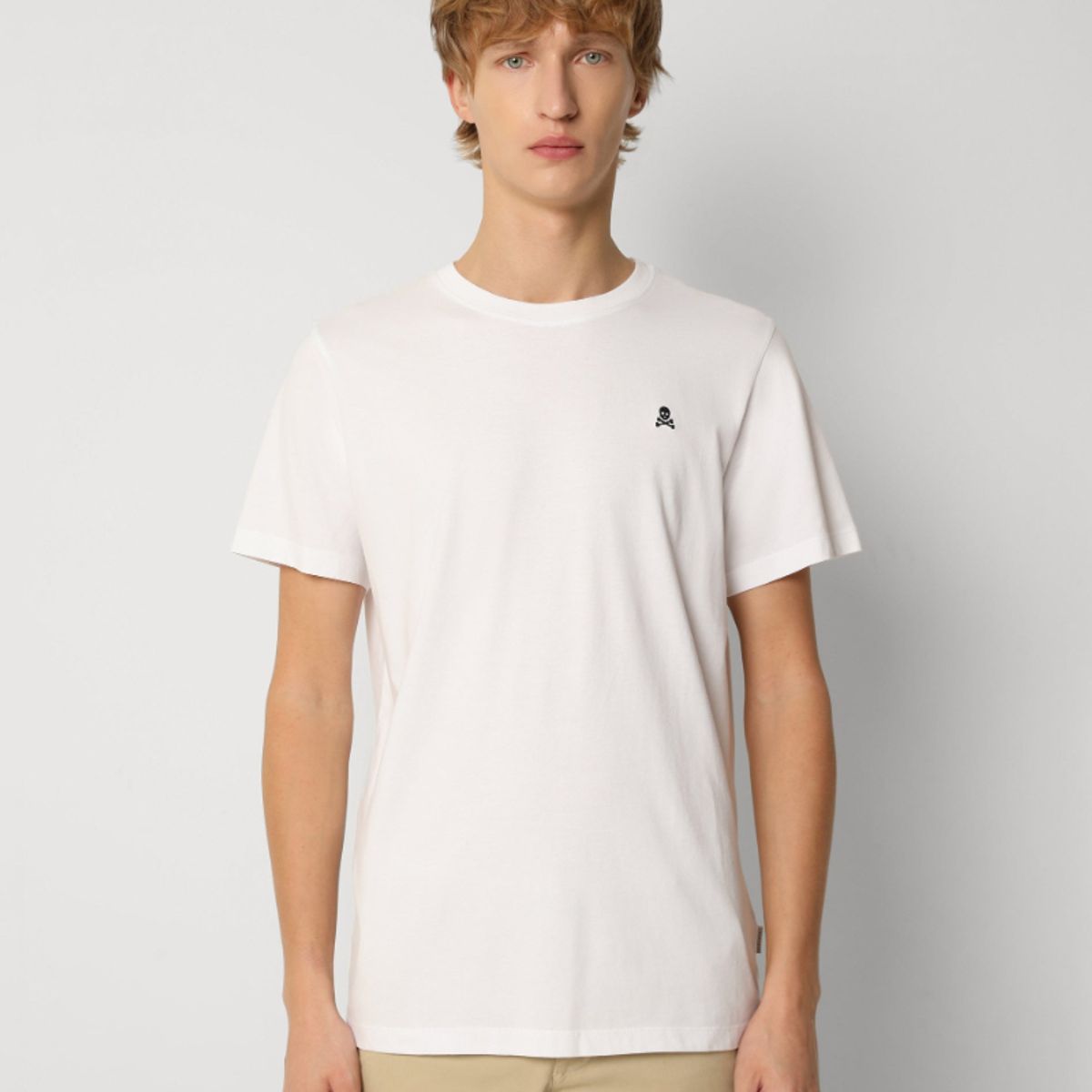 SCALPERS - Polera Básica Calavera White