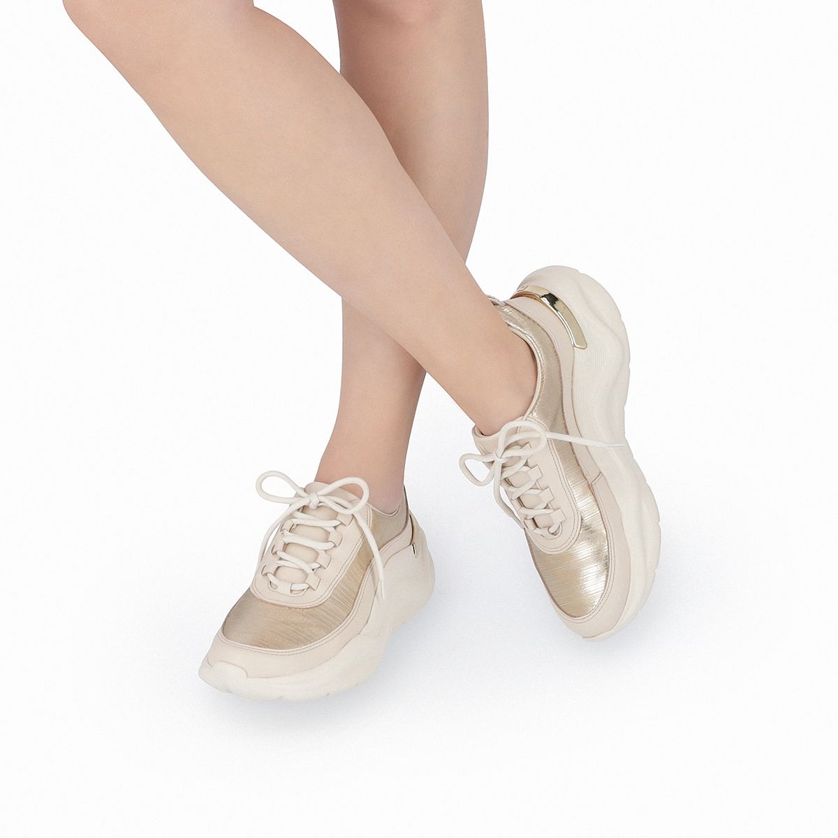 PICCADILLY - Zapatilla Anabella Dorado  Piccadilly