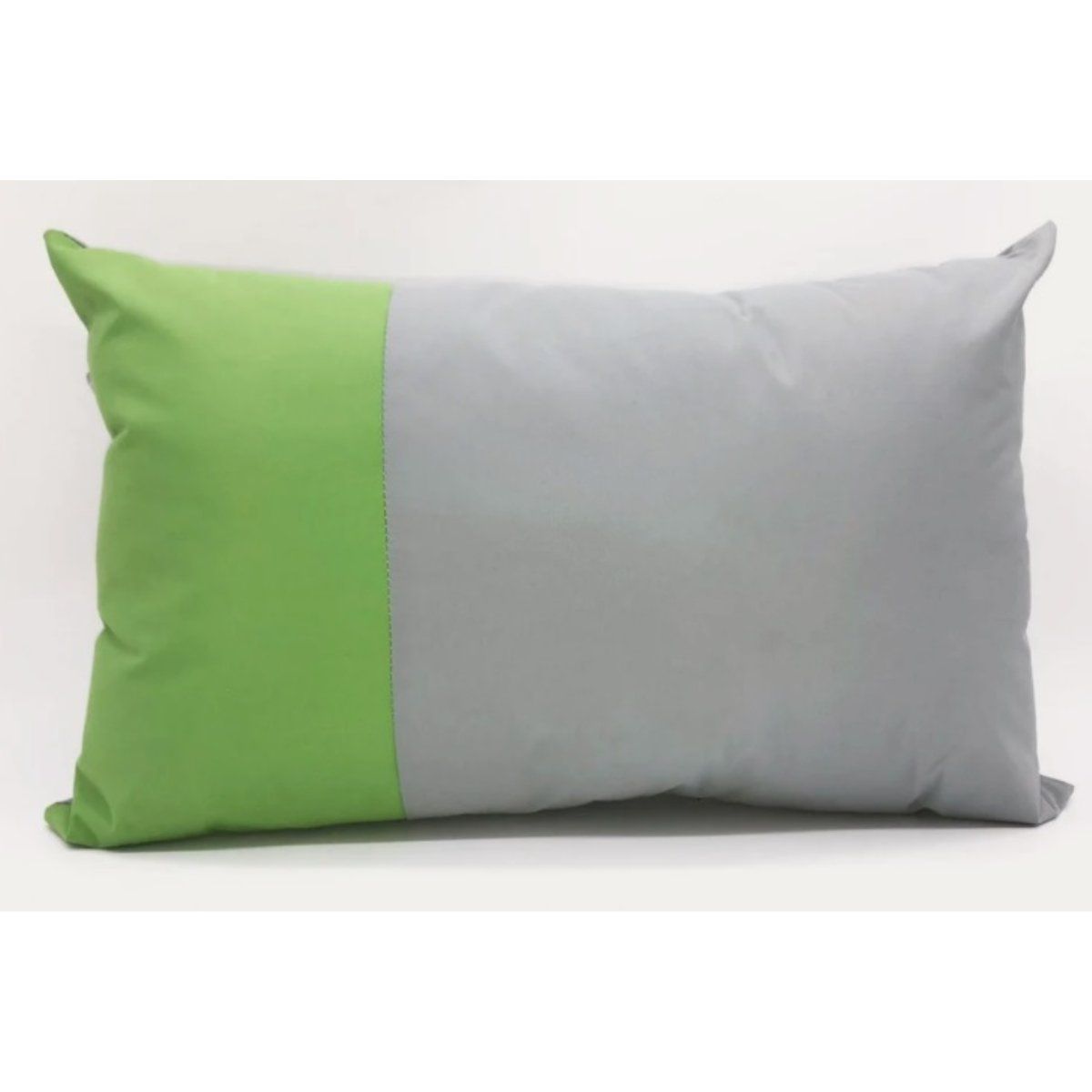 INES JOHNSON - Cojín 50x33cm impermeable gris verde Inés Johnson Mimbral