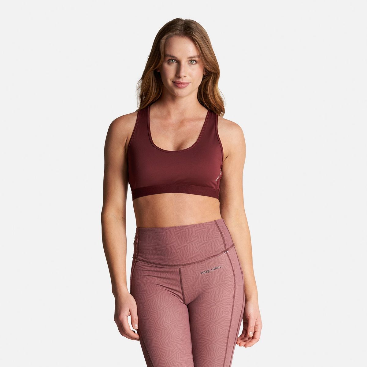 HAKA HONU - Peto Mujer Loica Burdeo Haka Honu.-