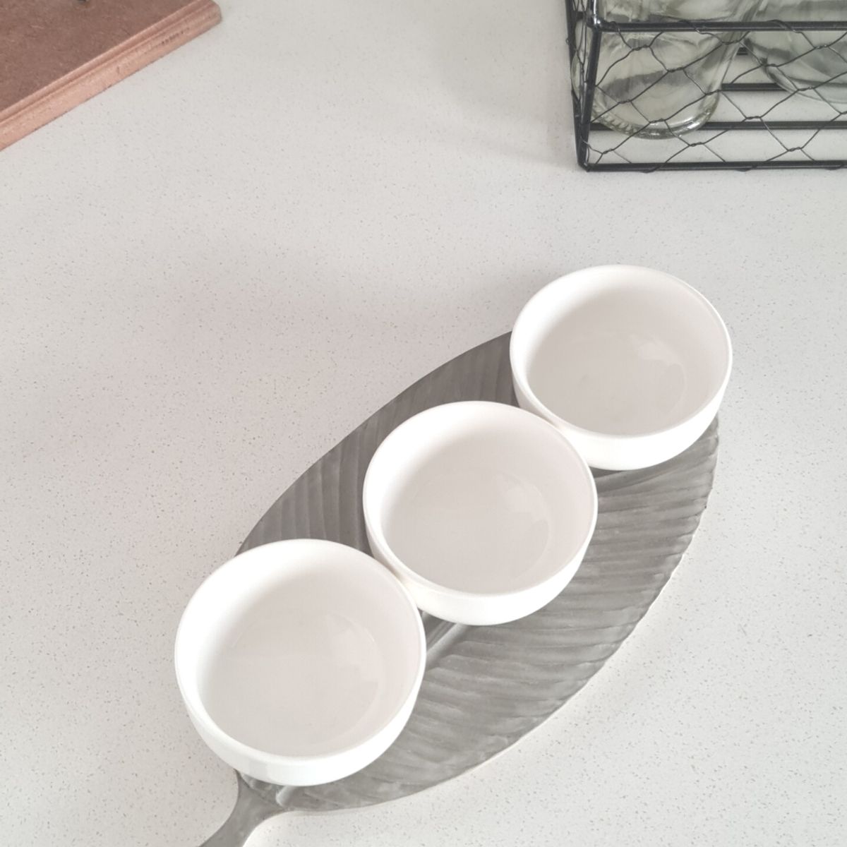 SOLIDOS - Bandeja o Plato decorativo de Hormigon Arce