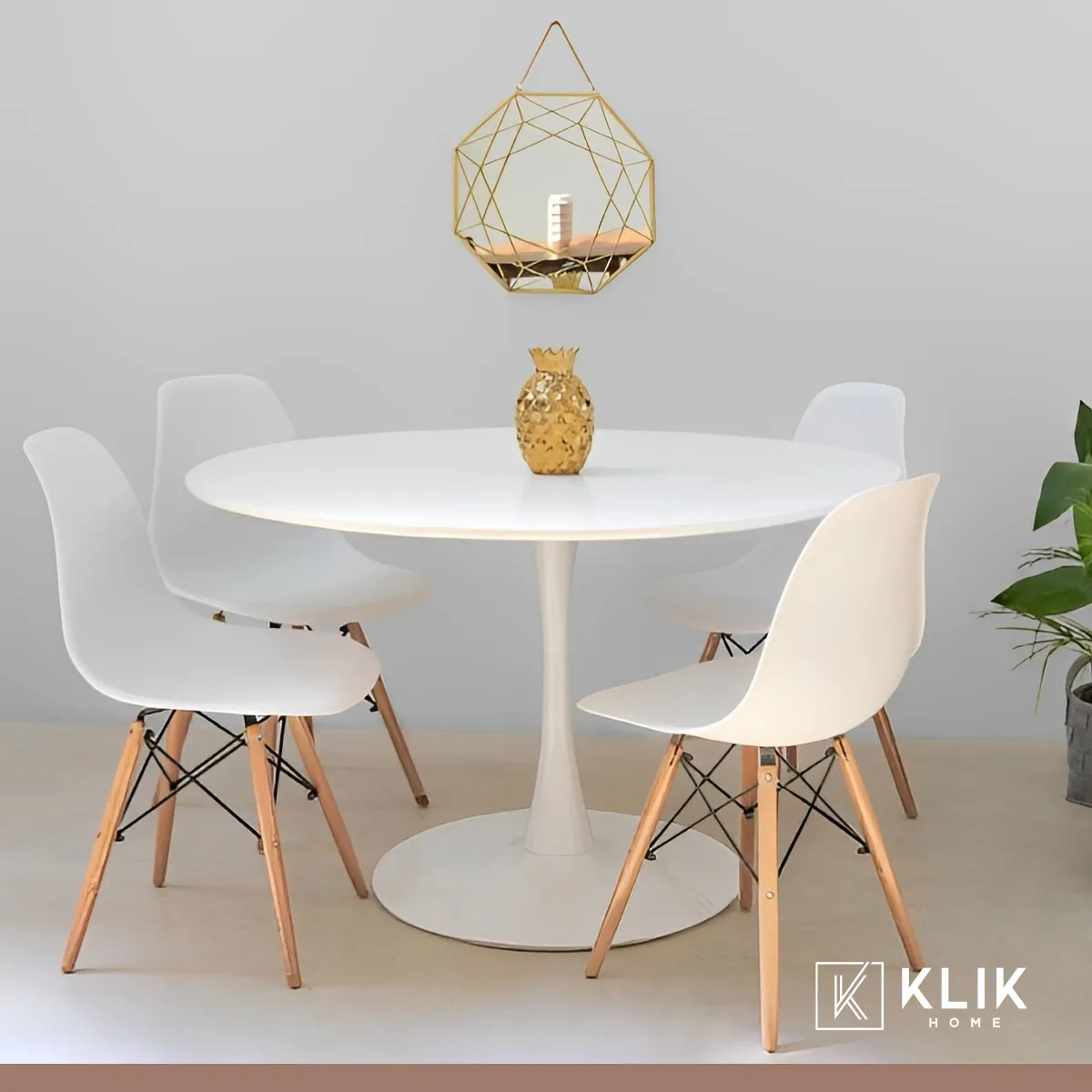 KLIK - Comedor Mesa Tulip Blanca - 4 Sillas Eames Blancas KLIK