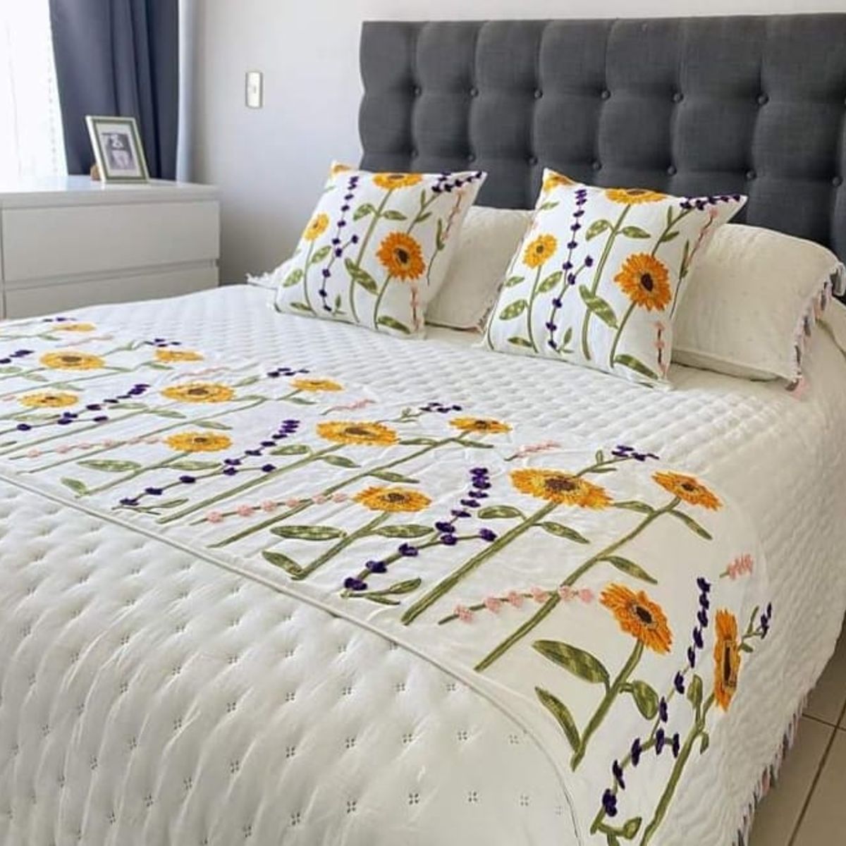 GENERICO - Piecera Bordada girasol  dos fundas de cojín para dormitorio